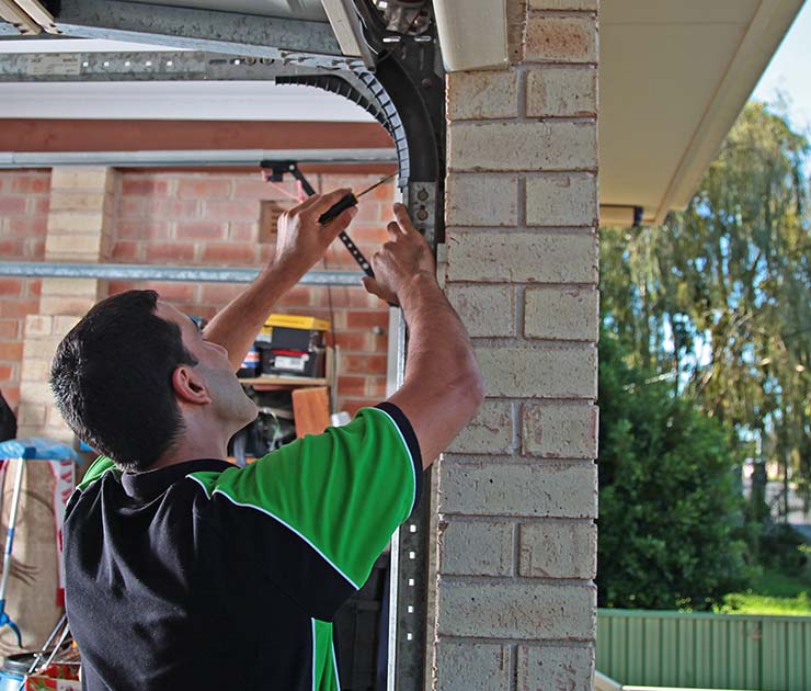 Tips for Picking the Best Garage Door Opener