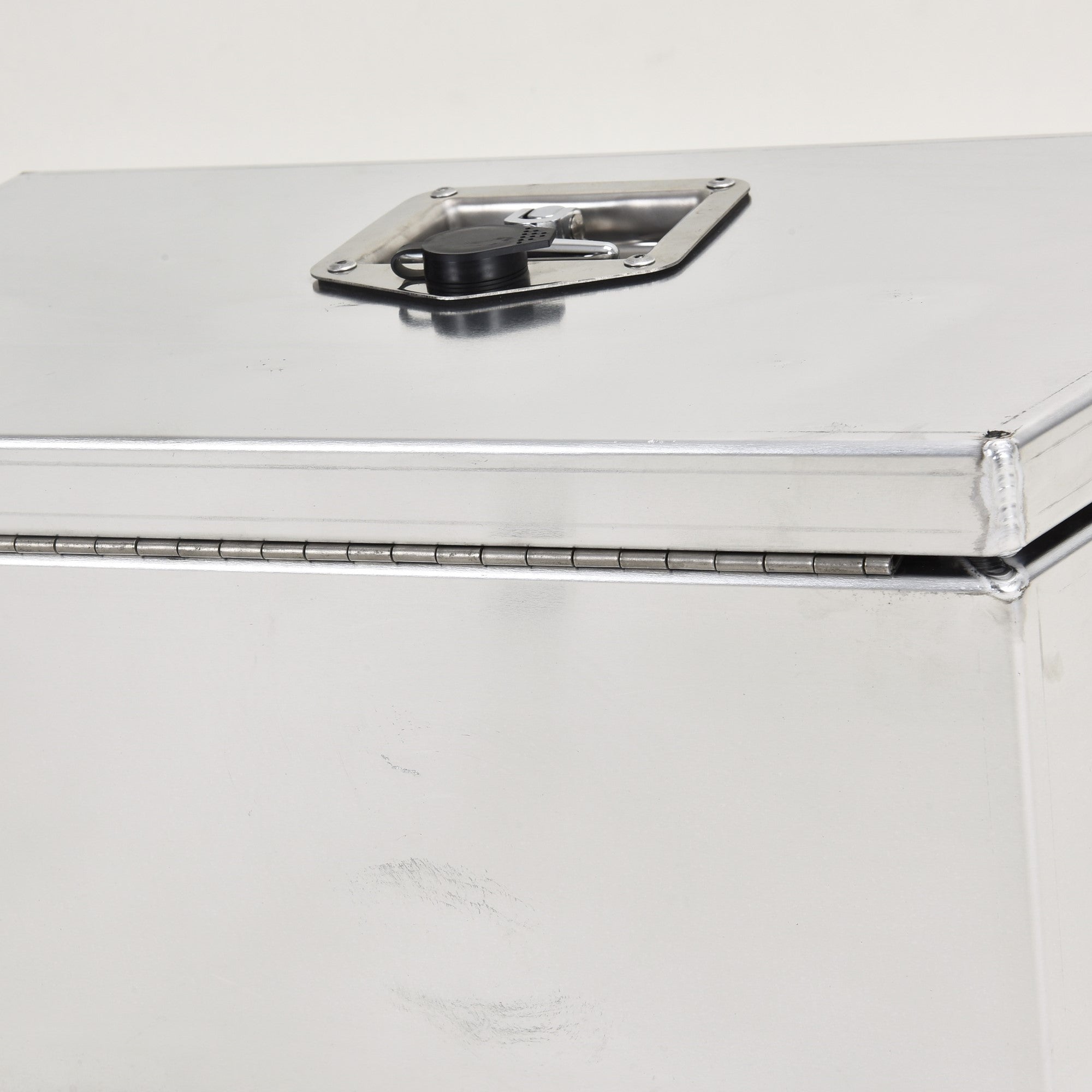 Under Tray Tool Box - 600mm Aluminium