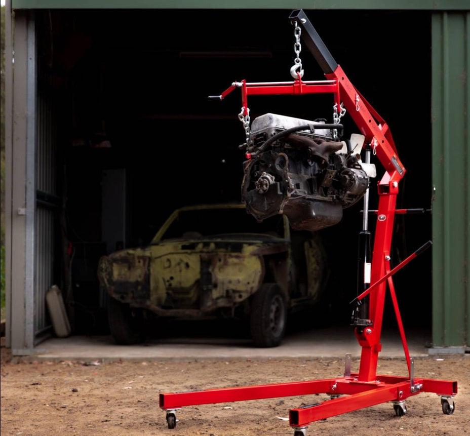 Mobile Repair Equipment: Portable Engine Cranes Explained | News